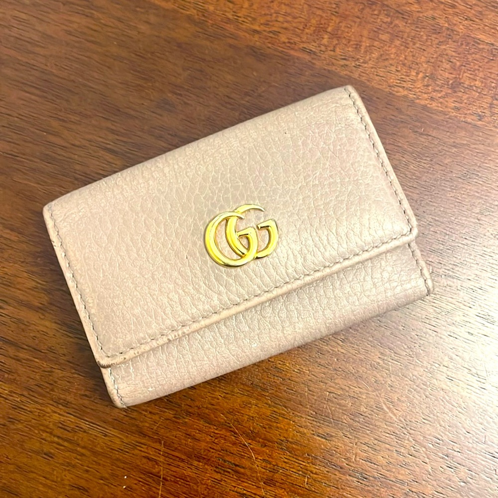 ❌SOLD❌Gucci Marmont Key Holder - Picture 1 of 9